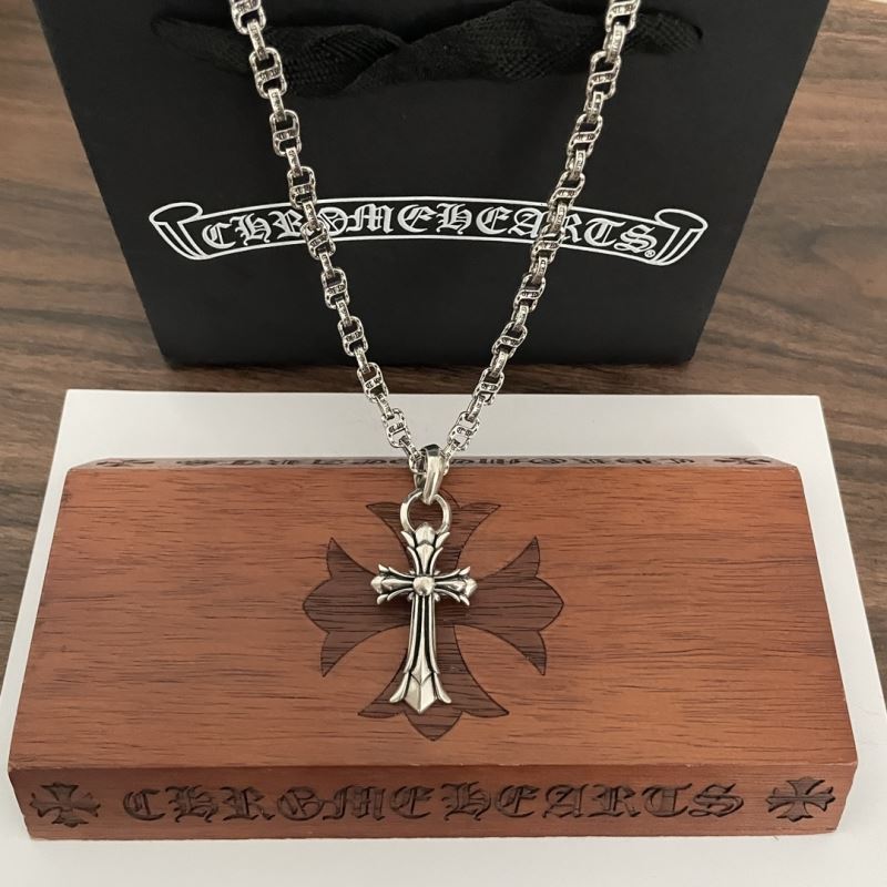 Ch**me He**ts necklaces
